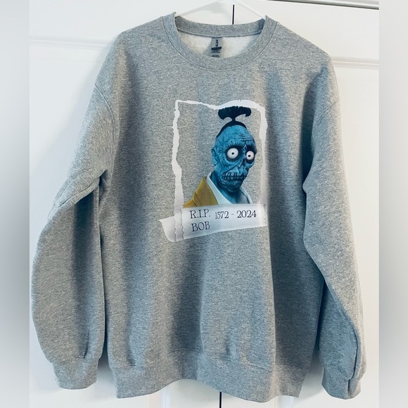 RIP Bob Beetlejuice Crewneck Sweatshirt - Picture 2 of 9